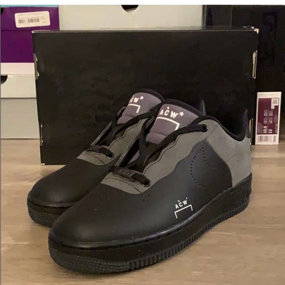 Nike Air Force 1 - Picture 2 of 5